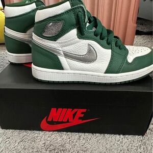 Nike Jordan 1 high Green and white